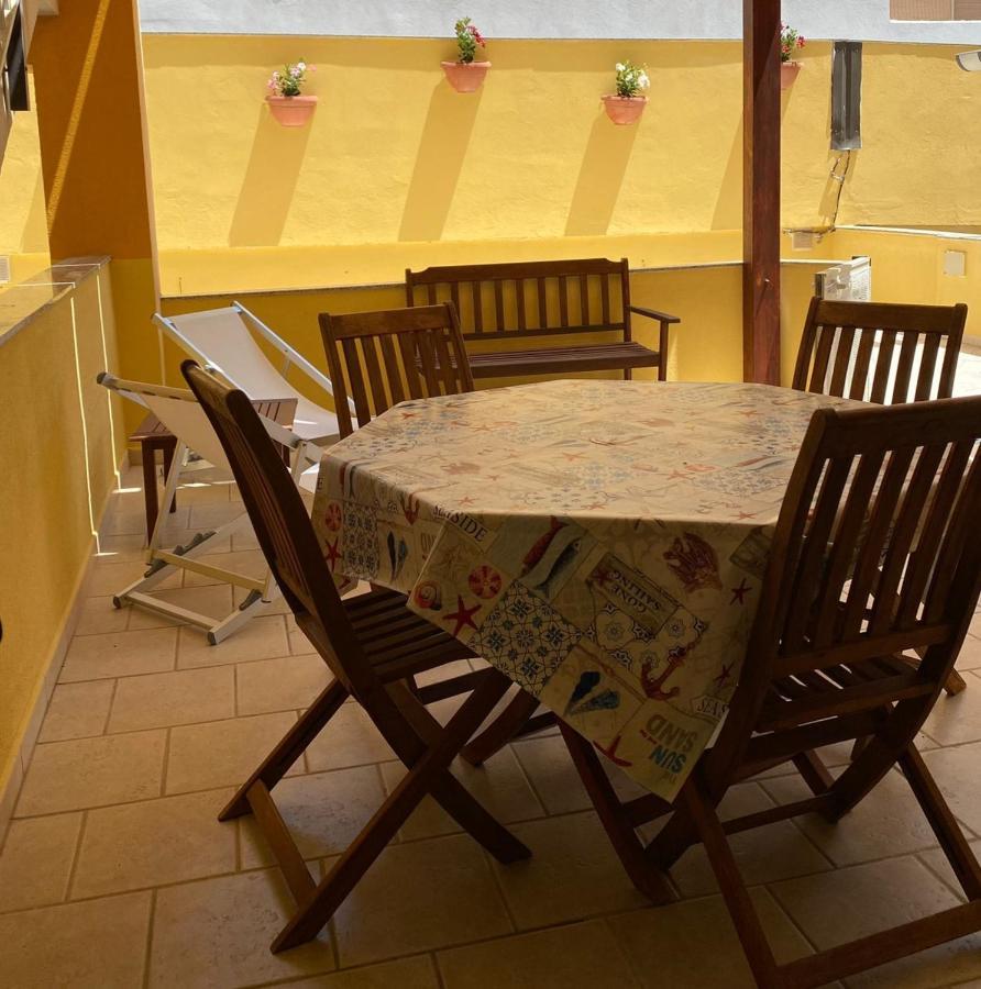 Casa Vacanze Il Giardino Dei Girasoli มารีนาดีรากูซา ภายนอก รูปภาพ
