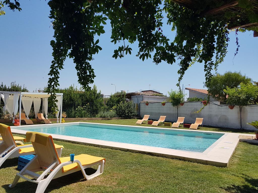 Casa Vacanze Il Giardino Dei Girasoli มารีนาดีรากูซา ภายนอก รูปภาพ