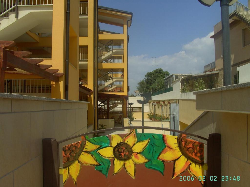 Casa Vacanze Il Giardino Dei Girasoli มารีนาดีรากูซา ภายนอก รูปภาพ